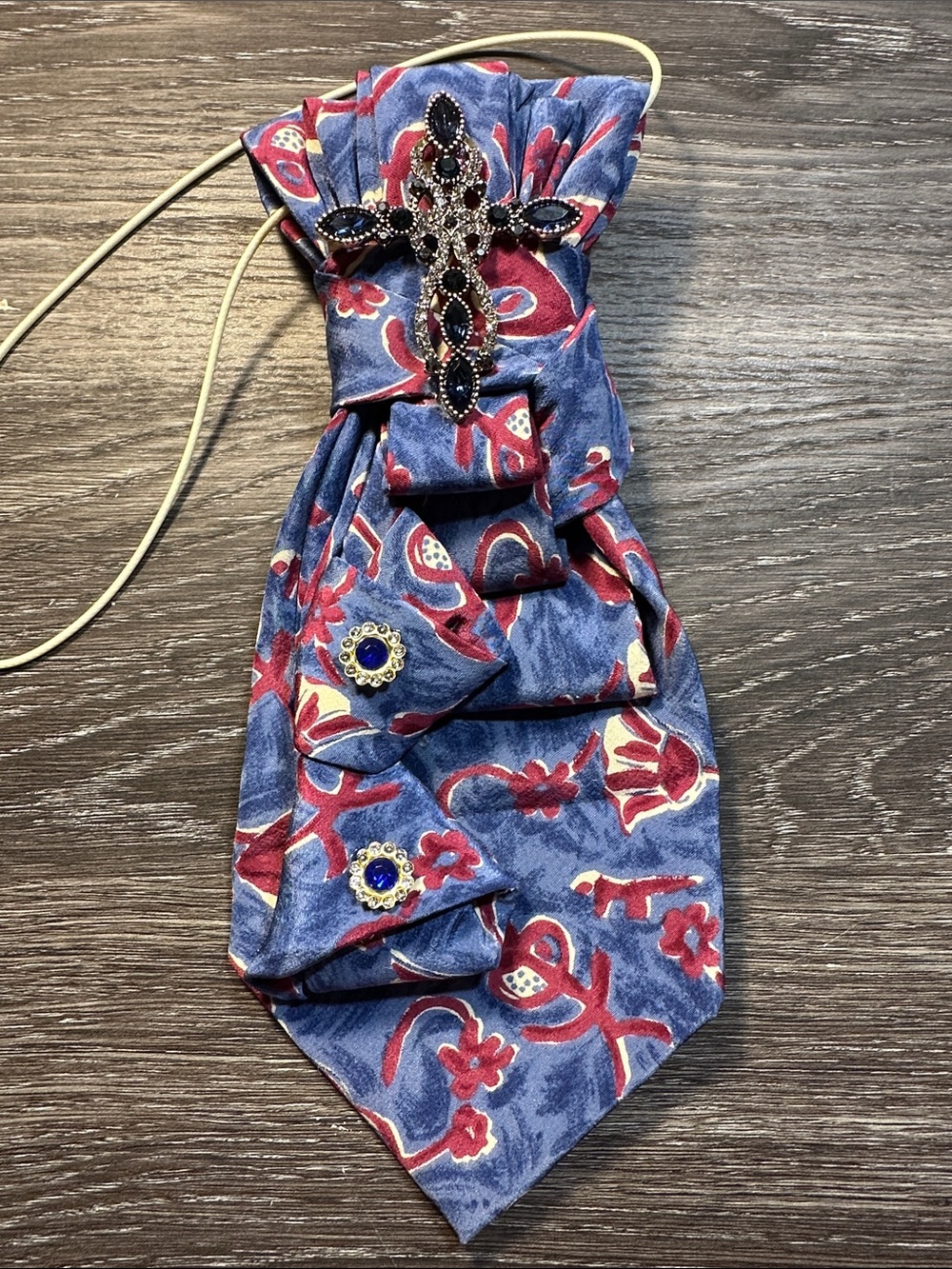 Blue and Red Floral Women's Necklace Tie with Decorative Cross Brooch